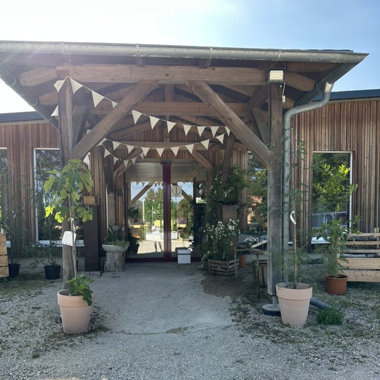 Verkaufsraum-Eingang2_Alex-Meyer